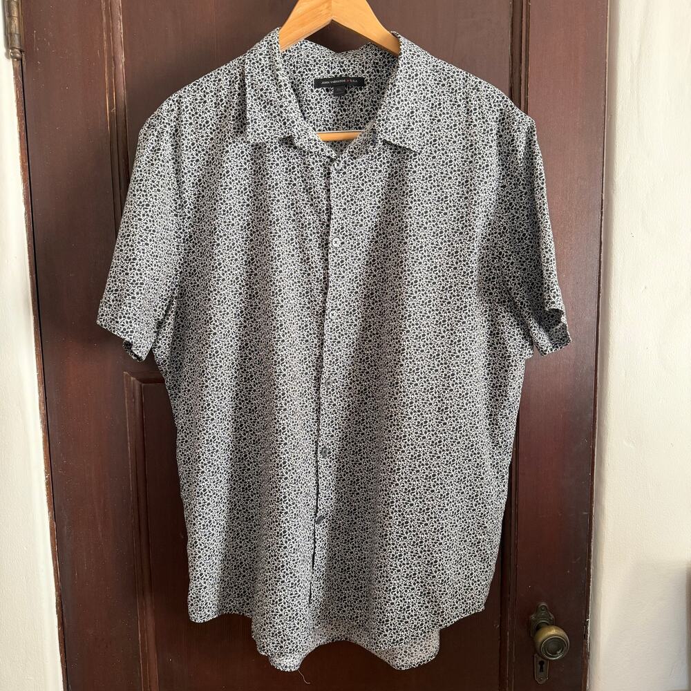 JOHN VARVATOS | Blue and White Floral Printed  Short Sleeve Button Down Shirt XL